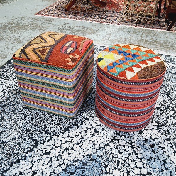 Lot 61 - OTTOMANS