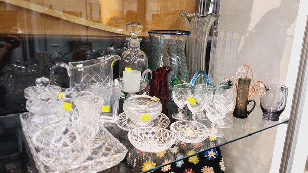 Lot 1365 - GLASSWARE