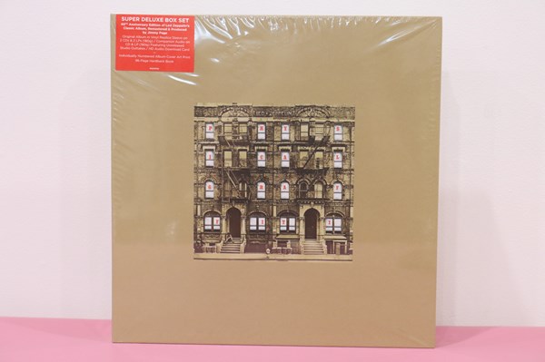 Lot 1221 - LED ZEPPELIN: PHYSICAL GRAFFITI SUPER DELUXE BOX SET