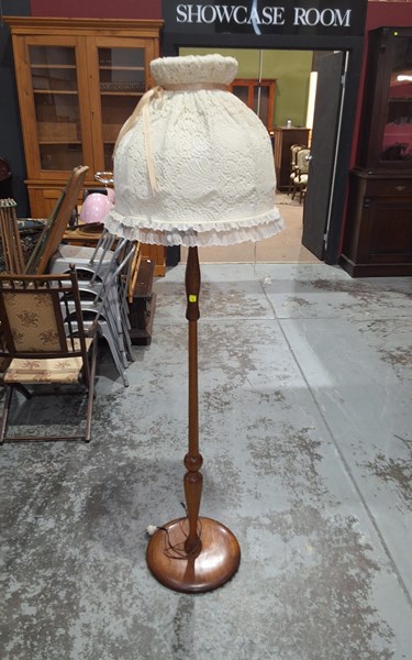 Lot 130 - STANDARD LAMP