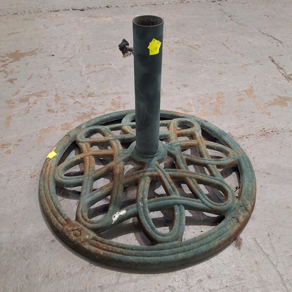 Lot 223 - UMBRELLA STAND