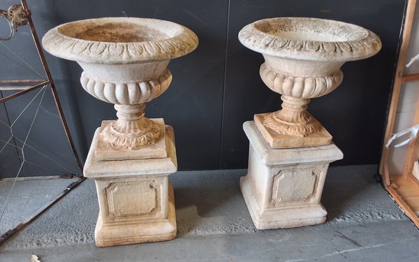 Lot 389 - URNS AND PEDISTALS