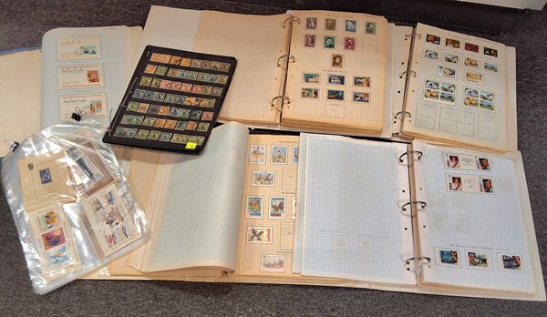 Lot 1252 - STAMPS