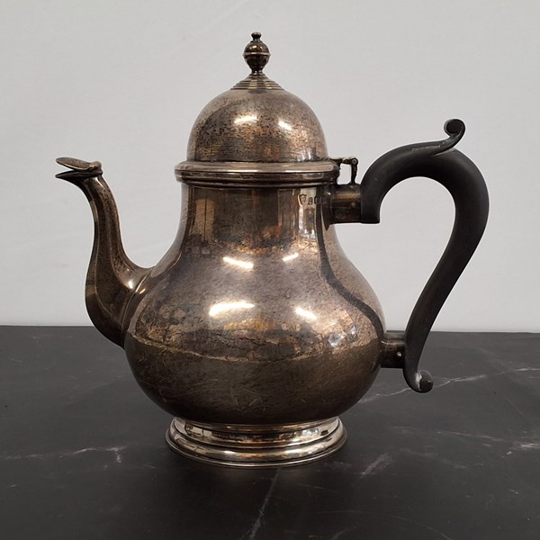 Lot 1036 - SILVER TEAPOT