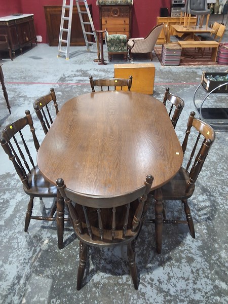 Lot 264 - DINING SUITE