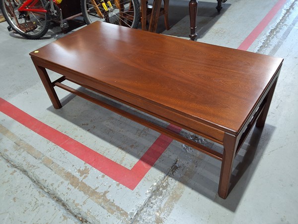 Lot 362 - COFFEE TABLE