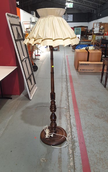 Lot 94 - STANDARD LAMP