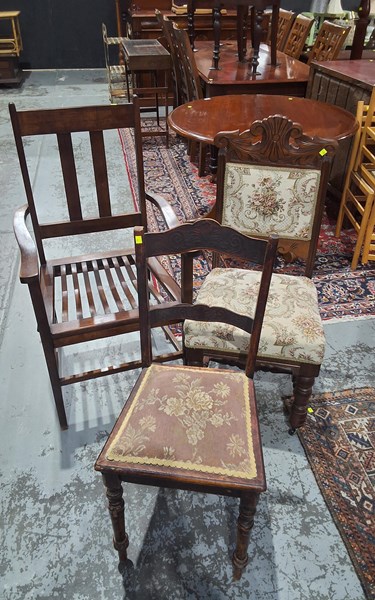 Lot 80 - CHAIRS