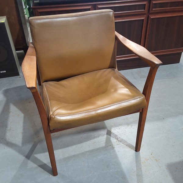 Lot 328 - FLER ARMCHAIR