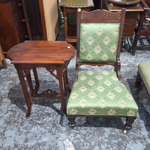 Lot 126 - CHAIR AND TABLE