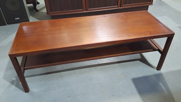 Lot 342 - COFFEE TABLE