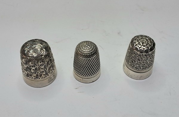 Lot 1031 - THIMBLES