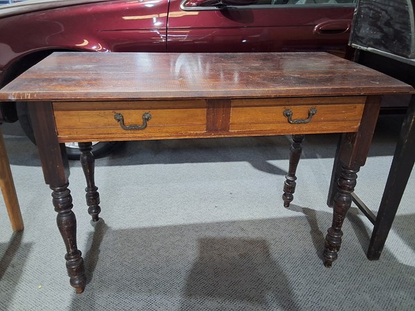 Lot 131 - HALL TABLE