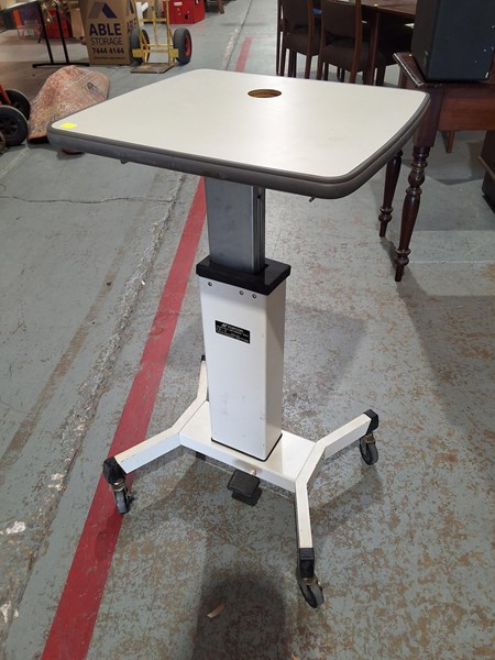 Lot 347 - INSTRUMENT TABLE