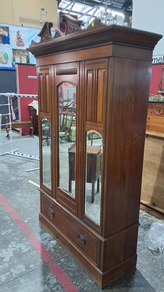 Lot 57 - WARDROBE