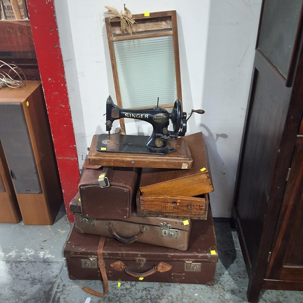 Lot 217 - SUITCASES