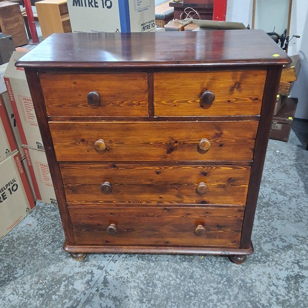 Lot 95 - CHEST