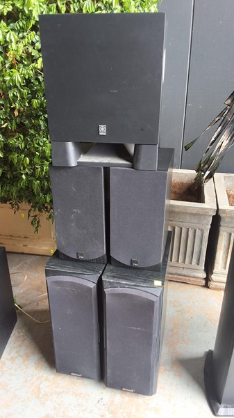 Lot 22 - STEREO SPEAKERS