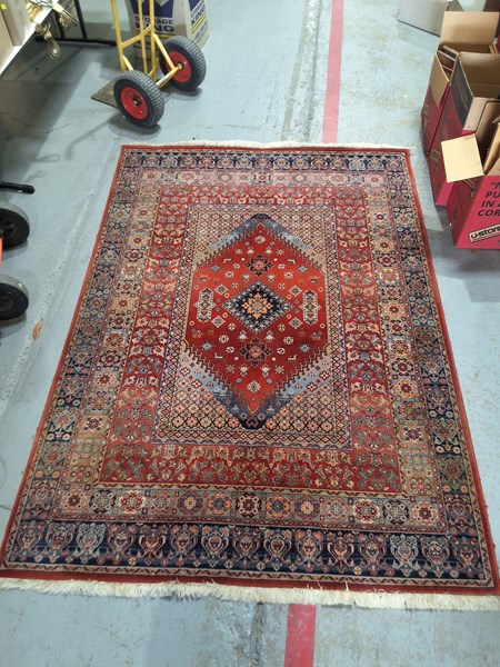 Lot 48 - FLOOR RUG