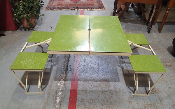 Lot 391 - PICNIC TABLE