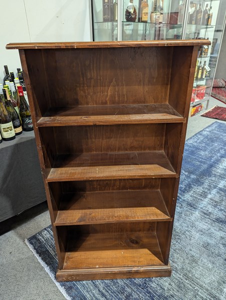 Lot 307 - PETITE BOOKSHELF