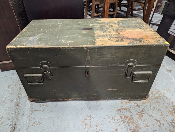 Lot 248 - THEODOLITE CASE