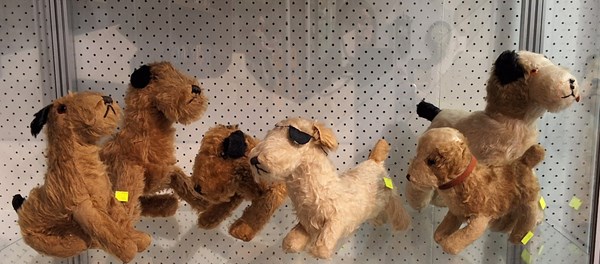 Lot 1270 - VINTAGE TOY DOGS