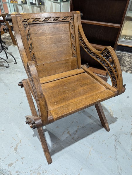 Lot 59 - GLASTONBURY CHAIR