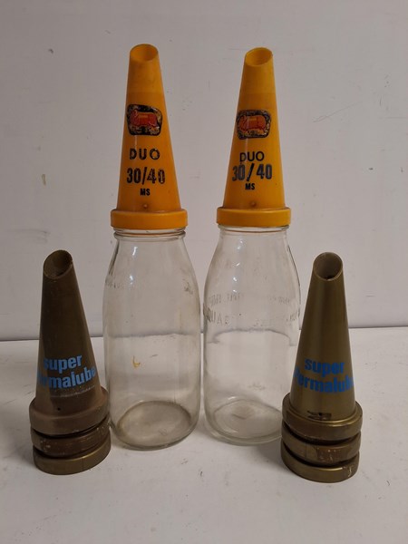 Lot 1237 - OIL BOTTLES