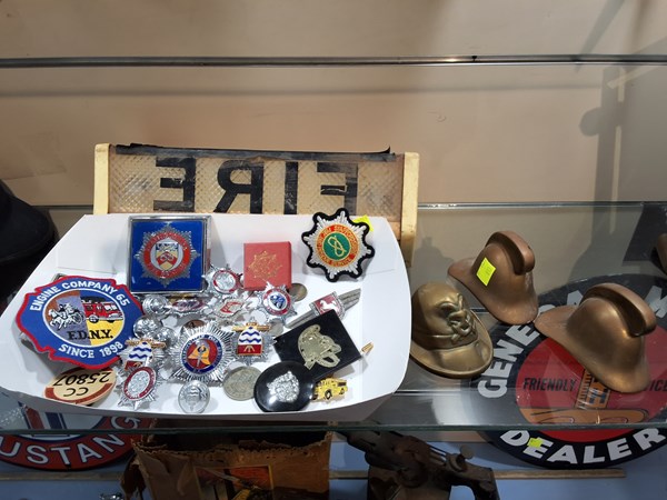 Lot 1215 - FIRE FIGHTER COLLECTABLES