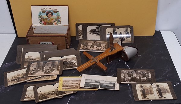 Lot 1055 - STEREOSCOPE VIEWER AND CARDS