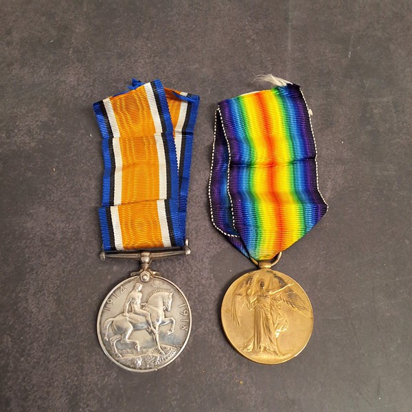 Lot 1034 - MILITARY MEDALS