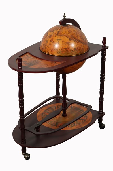 Lot 112 - WORLD GLOBE DRINKS TROLLEY