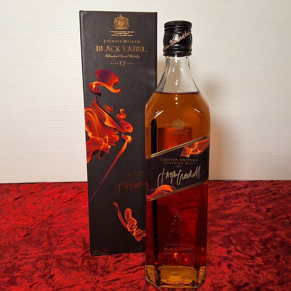 Lot 78 - JOHNNIE WALKER BLACK LABEL