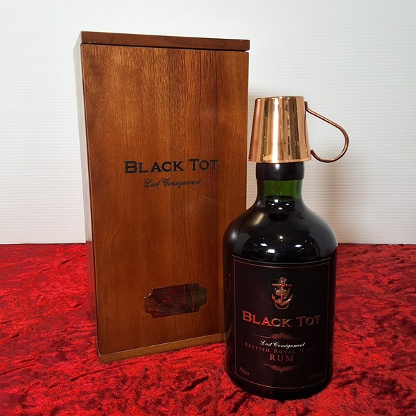 Lot 71 - BLACK TOT LAST CONSIGNMENT RUM