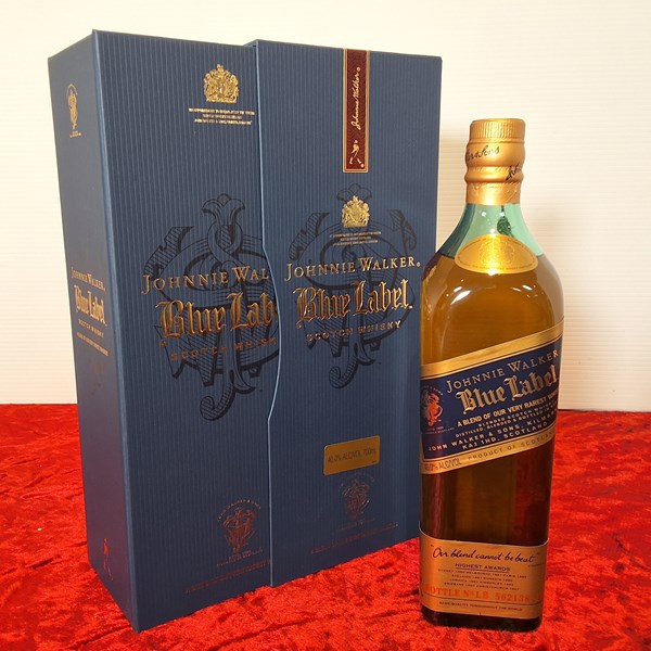 Lot 43 - JOHNNIE WALKER BLUE LABEL RAREST WHISKY BLEND