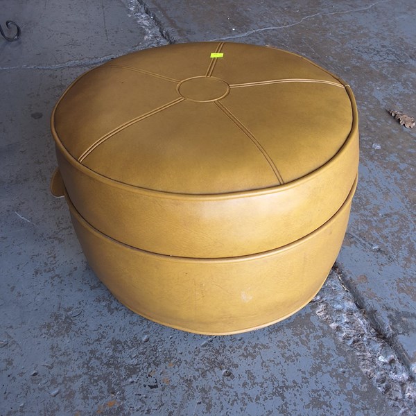Lot 257 - OTTOMAN