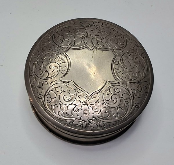 Lot 1010 - SILVER BOX