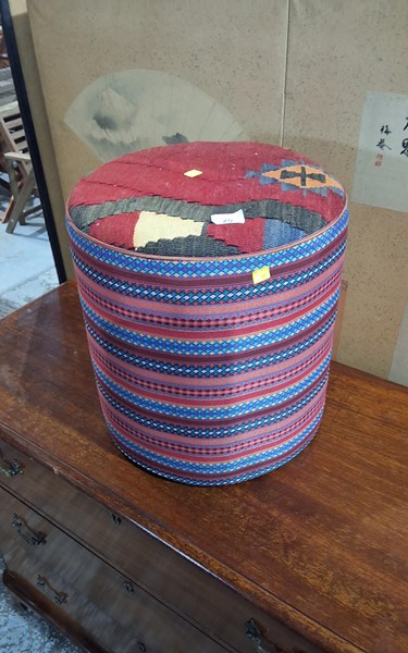 Lot 20 - OTTOMAN