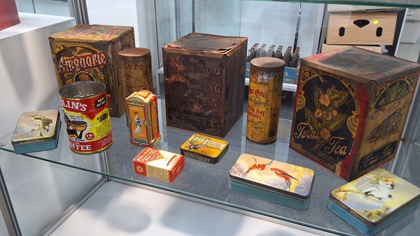 Lot 1057 - TEA TINS