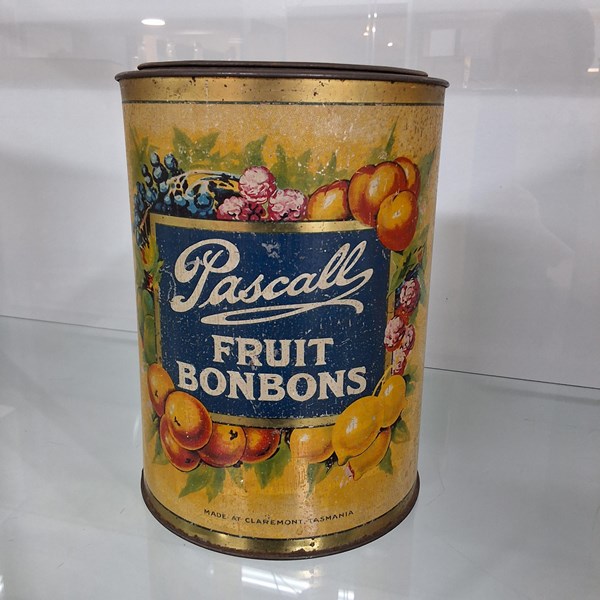 Lot 1081 - PASCALL TIN