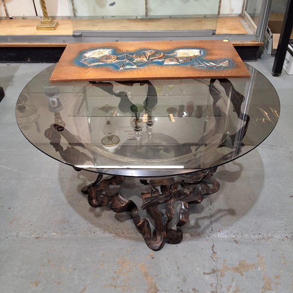 Lot 127 - COFFEE TABLE AND ART