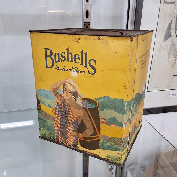 Lot 1079 - TEA TIN