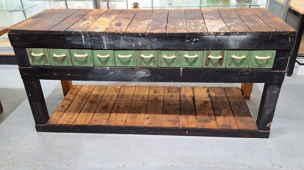 Lot 233 - WORK BENCH