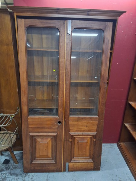 Lot 66 - INTERIOR DOORS