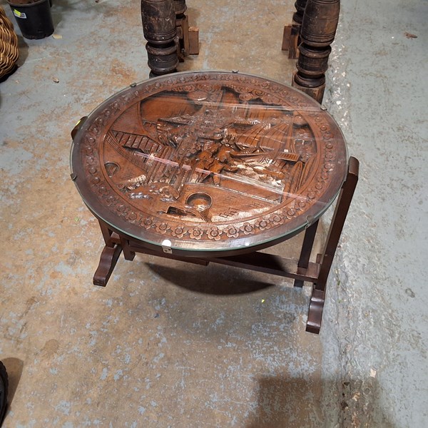 Lot 12 - OCCASIONAL TABLE