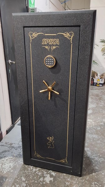 Lot 1 - SPIKA GUN SAFE