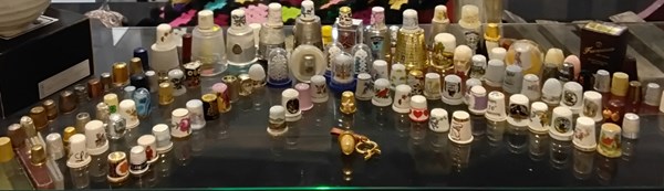 Lot 1161 - THIMBLES