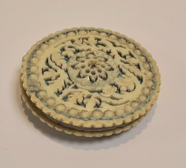 Lot 1029 - SEWING PIN WHEEL