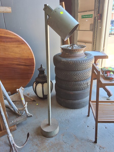 Lot 266 - INDUSTRIAL LAMP